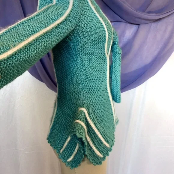 New Custom Design Hand knitted wool blend crochet sweater size XSmall teal white - Picture 4 of 8